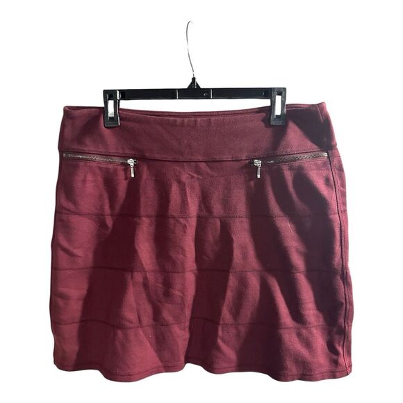 Athleta Burgundy Skirt Large Zip Pockets A-line Size Large Mini Skirt Pencil - Picture 1 of 6